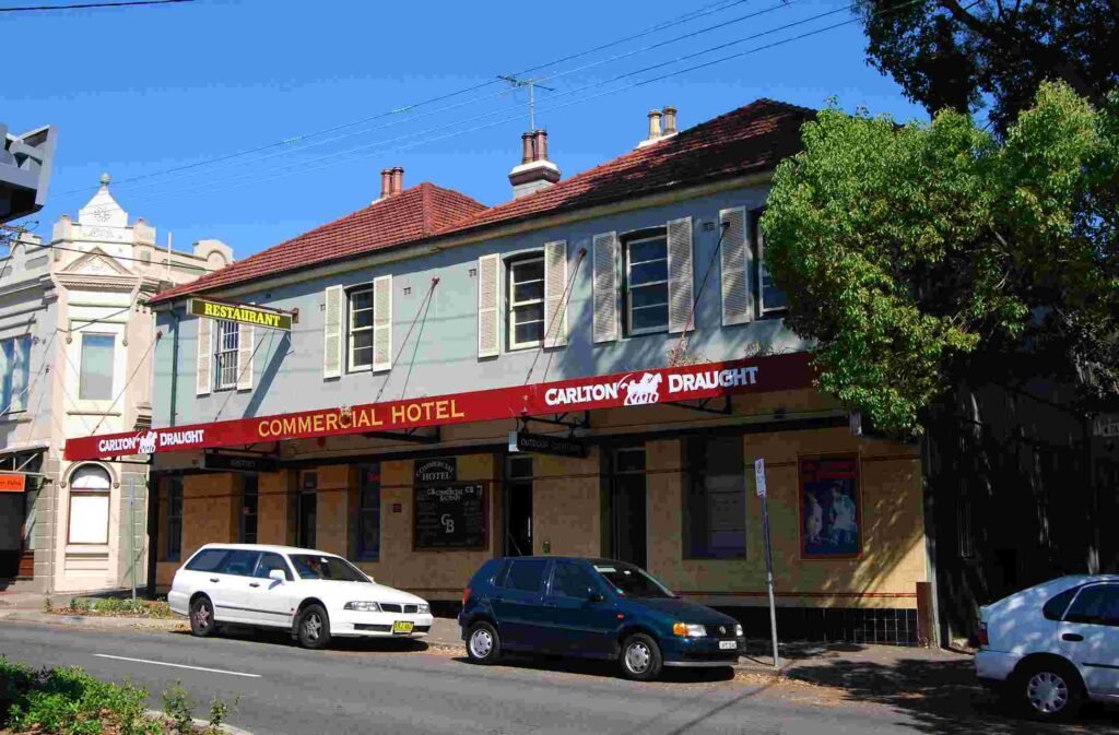 Taxi Balmain East