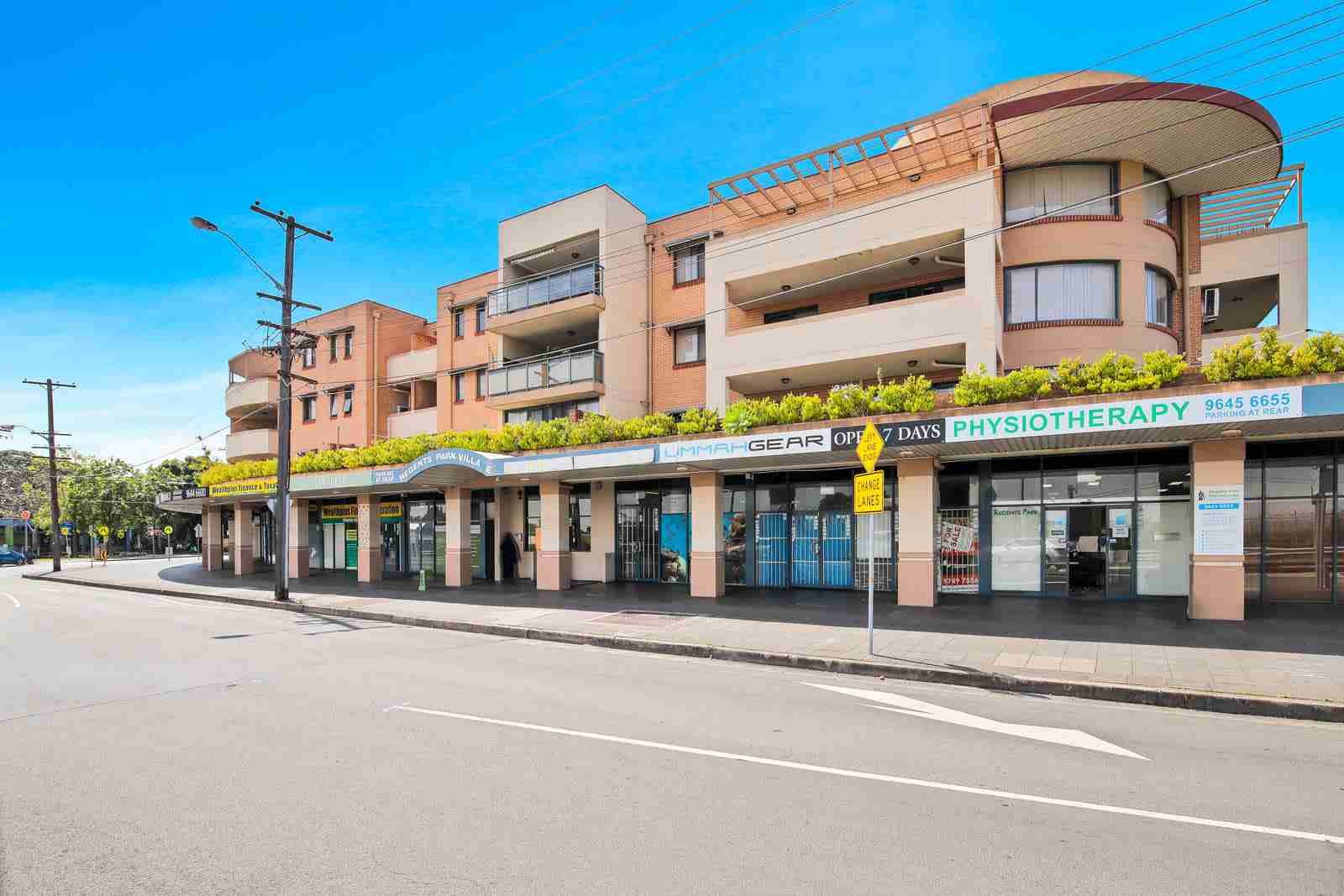 XCABS TAXI SERVICES BIRRONG <span style="color: #ed4622;">& NEARBY SUBURBS</span> 